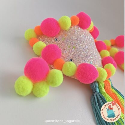 Brinco Pompom Neon