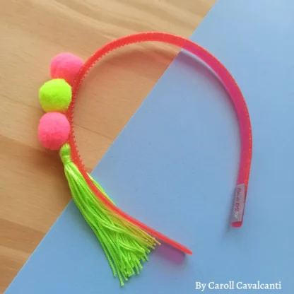 Tiara Pompom Neon - Image 5