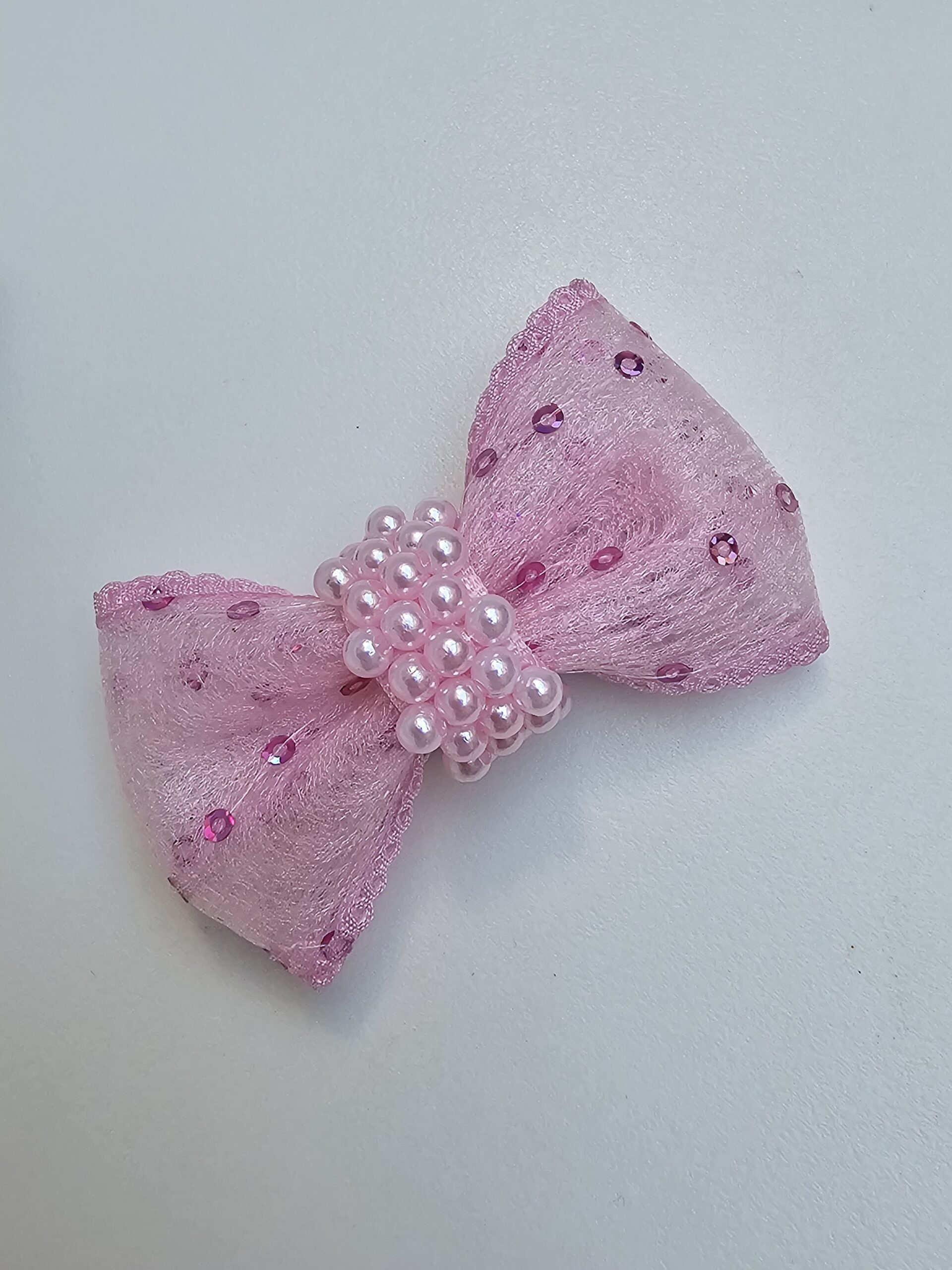 Lacinho de Paetê Rosa com Pérolas Bordadas – 6 cm | Outlet Maritaca Tagarela